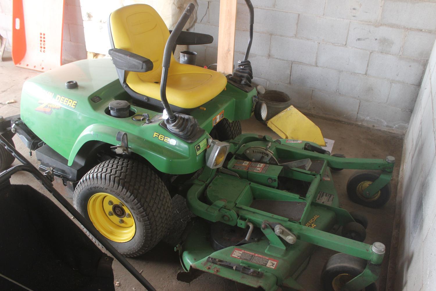 John Deere F620 Zero Turn 54" Commercial Mower, 1516 Hrs, 20 Hp,