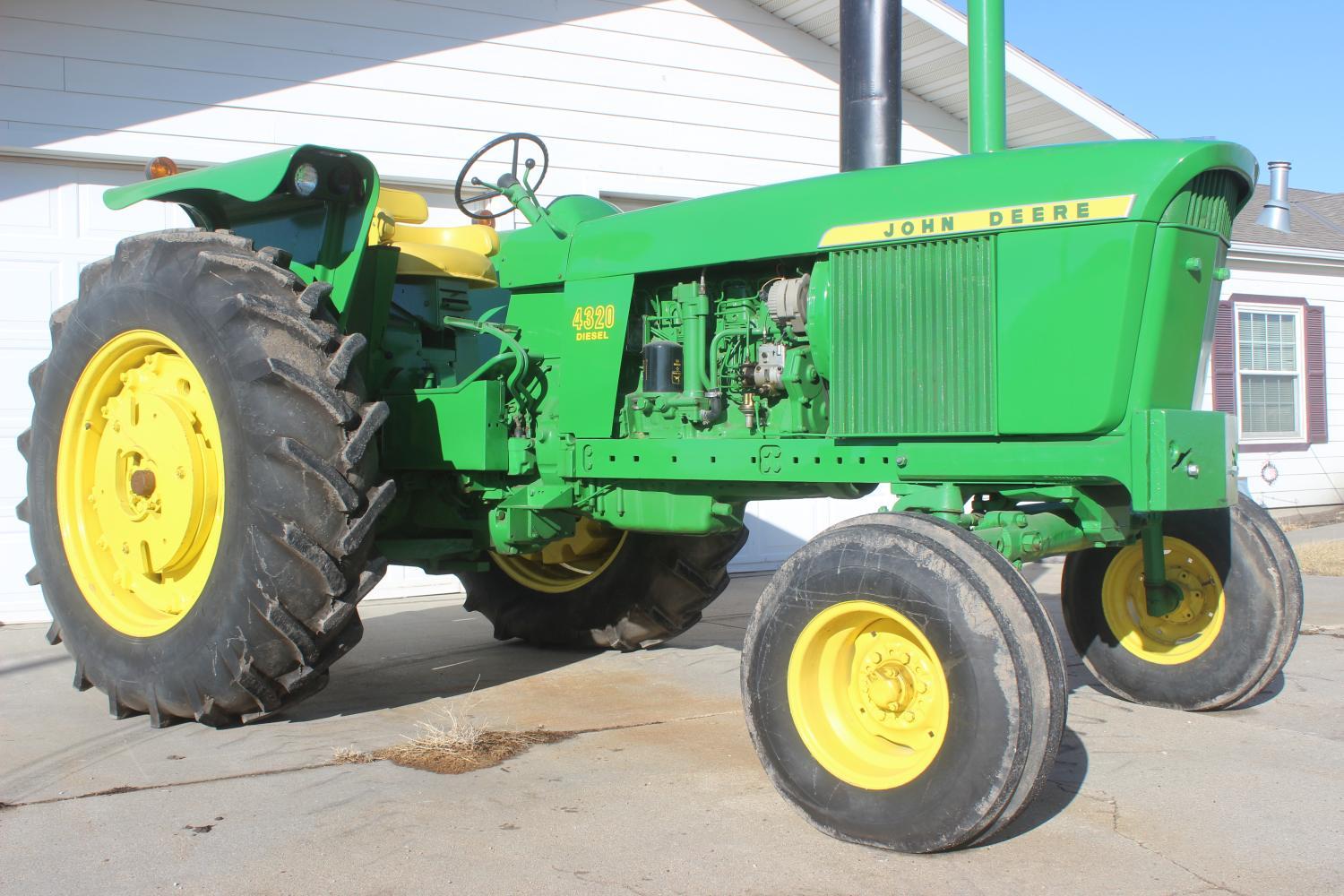 1972 John Deere 4320 Tractor, 1067 hours Diesel Engine