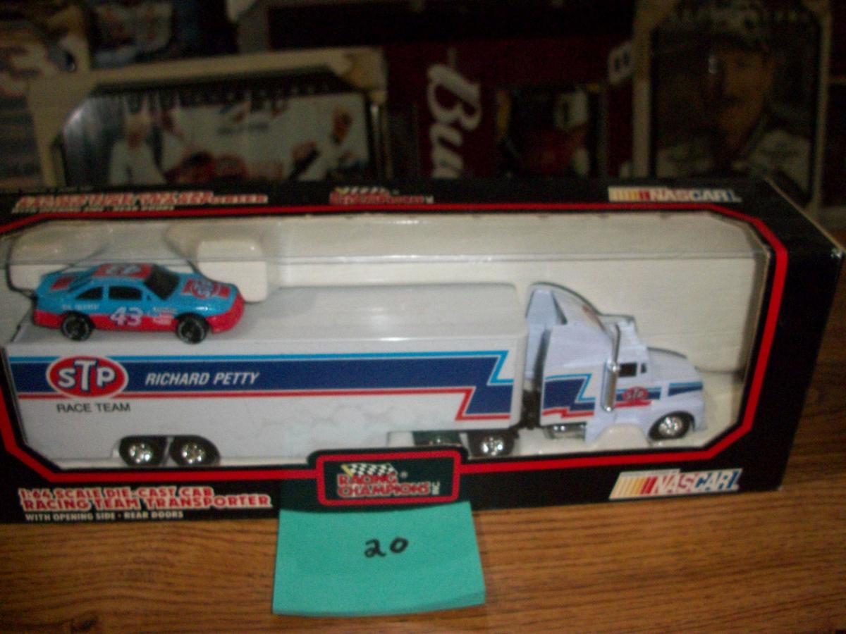 Richard Petty STP Semi Truck w/Racecar