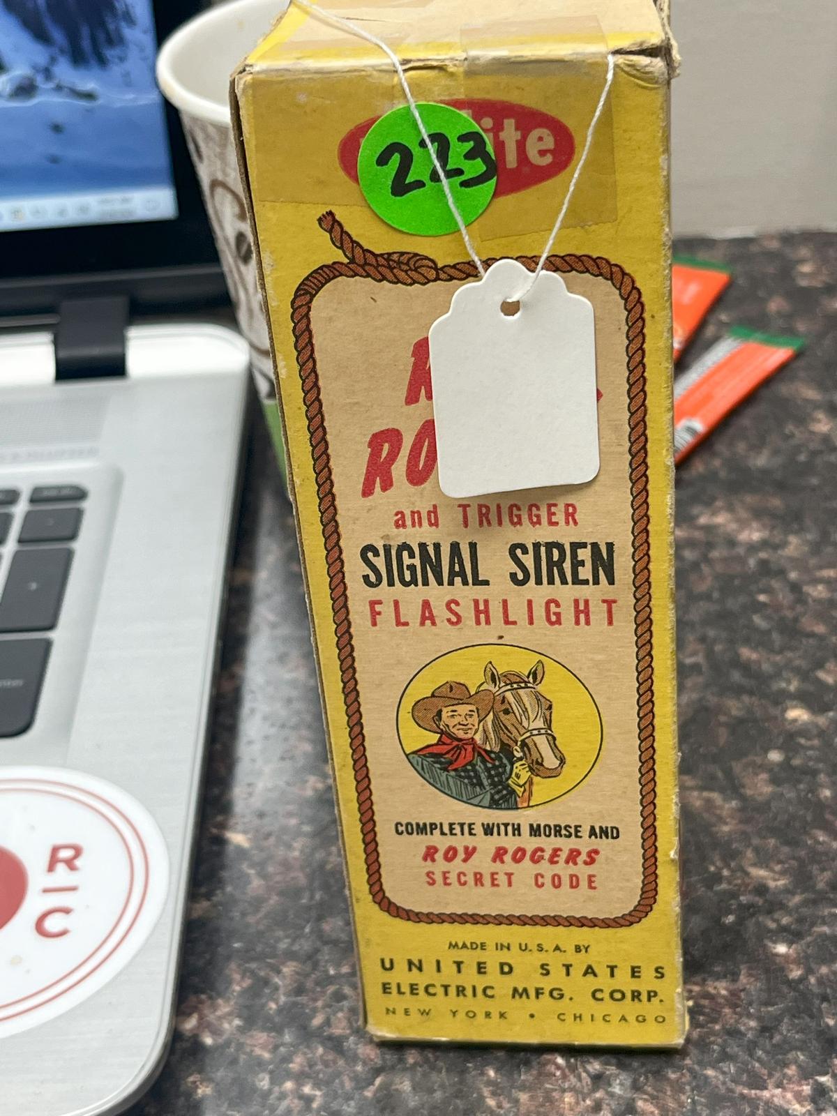 Roy Rogers and Trigger Flashlight Signal Siren NIB