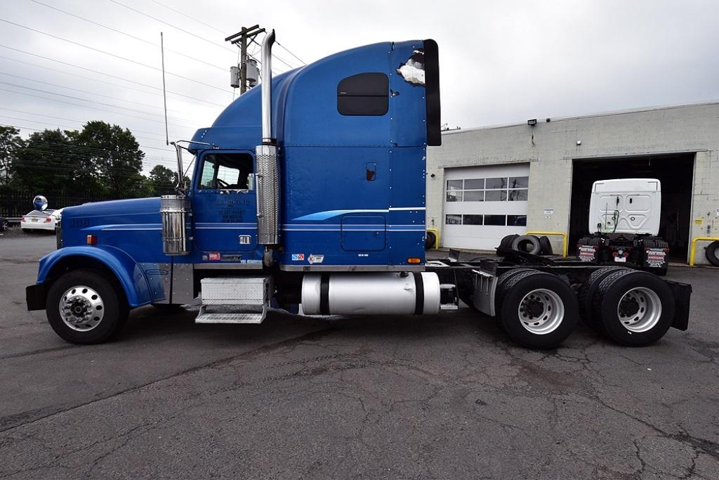 2005 Freightliner Classic Xl