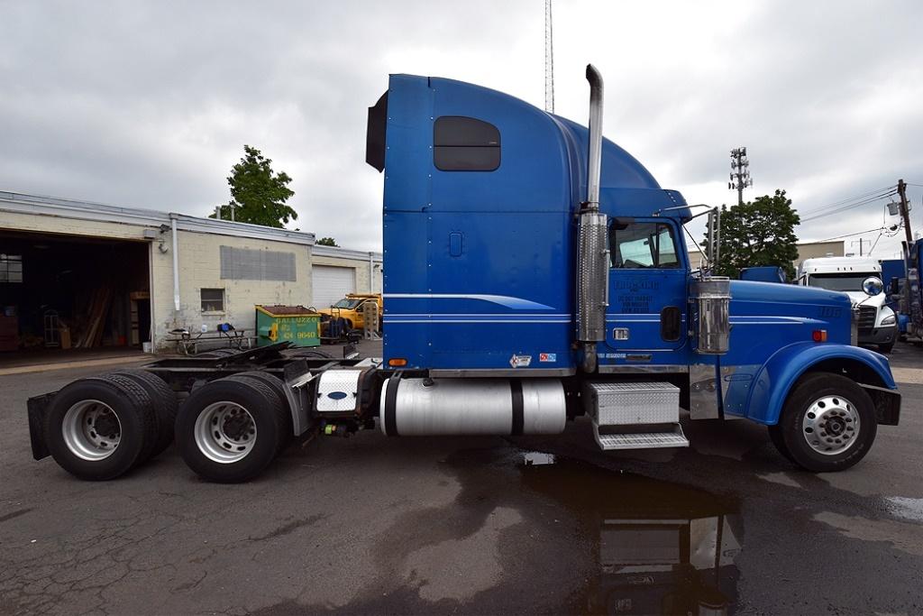 2005 Freightliner Classic Xl