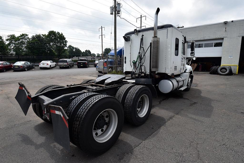 2006 Freightliner Classic XL