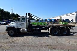 1998 MACK RD688S Tandem Axle Roll-Off Truck