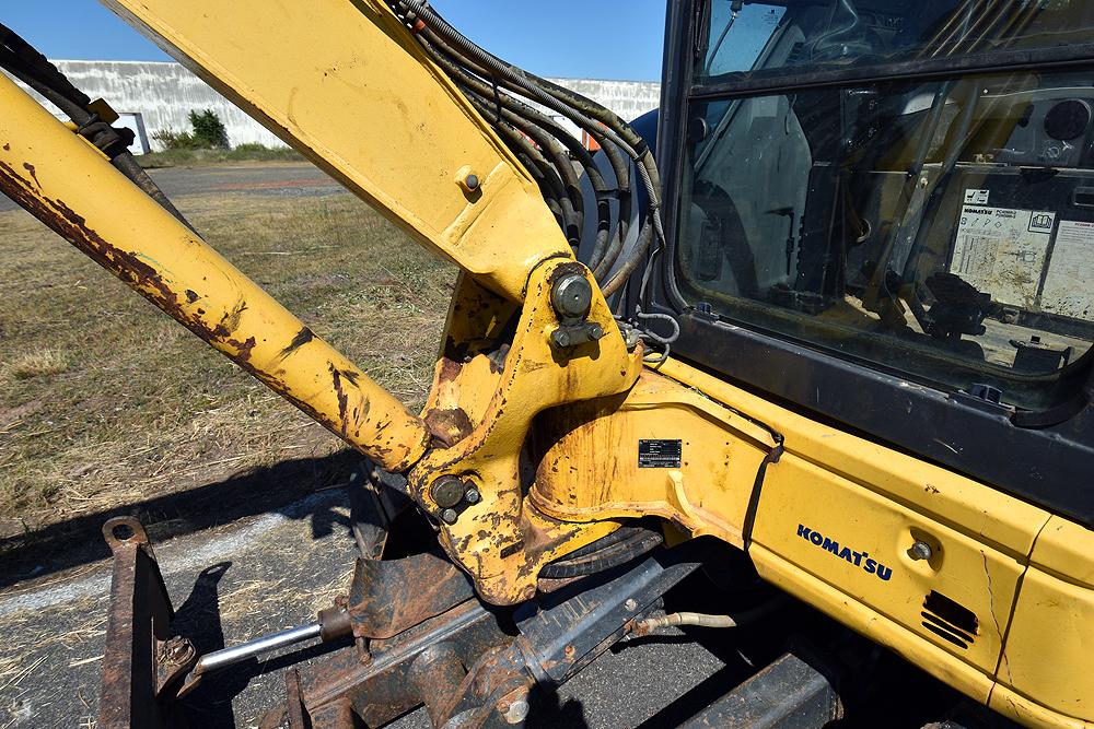 Komatsu Model: PC50MR-2 Mini Hydraulic Excavator