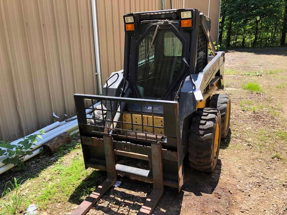 New Holland Ls170 Skid Steer Loader