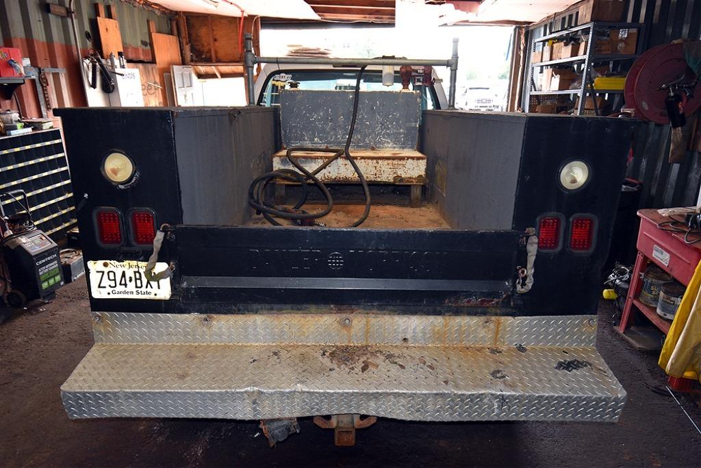 2001 Ford F-250 Xl 2wd Utility Truck