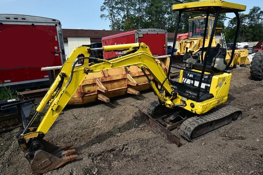 2005 New Holland Eh15.b Mini Excavator