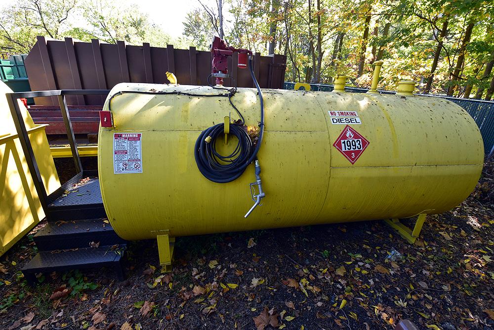 2,000 Gal. Single Wall Storage Tank w/Standard Volume Fuel Pump