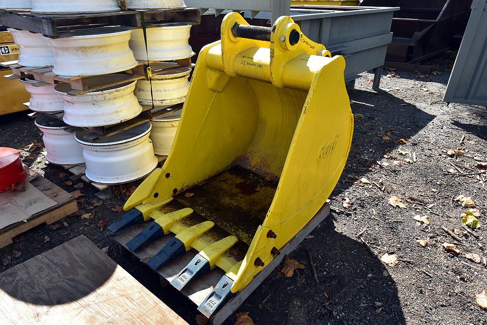 Geith 36" Excavator Bucket