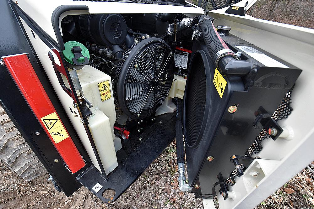 2019 Terex V200S Skid Steer w/ Pneumatic Tires & 67" Bucket