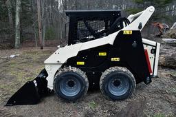 2019 Terex V200S Skid Steer w/ Pneumatic Tires & 67" Bucket