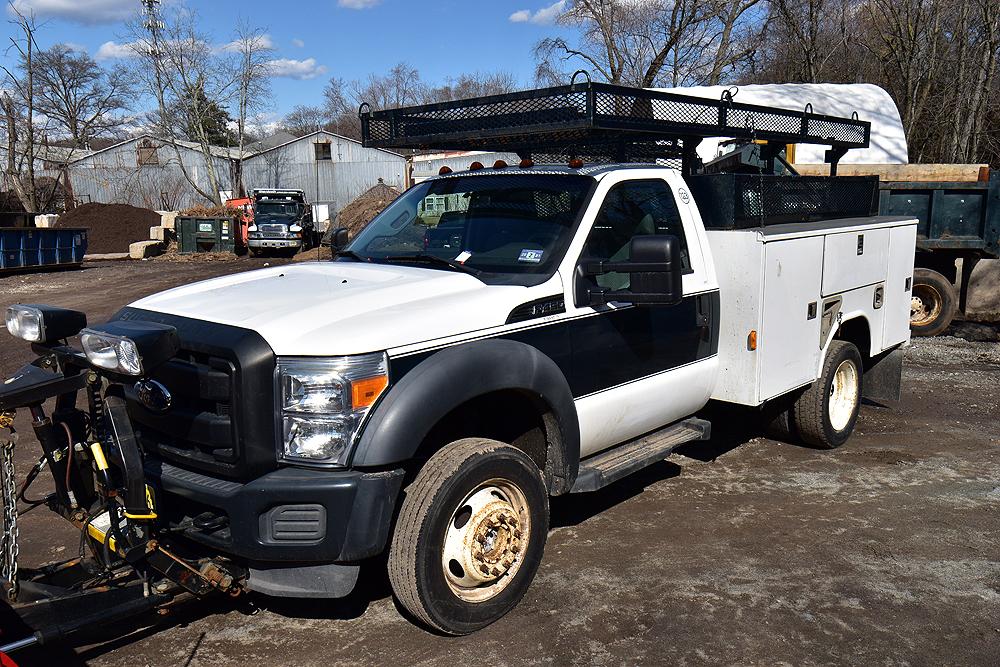 2011 Ford F-450SD w/ Fisher Stormguard Plow