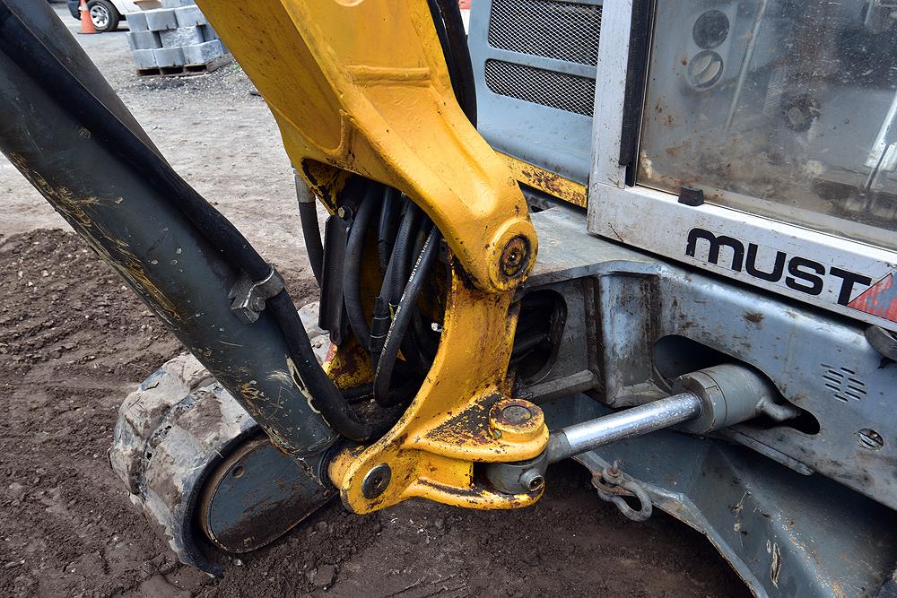 Mustang ME6003RD Mini Excavator