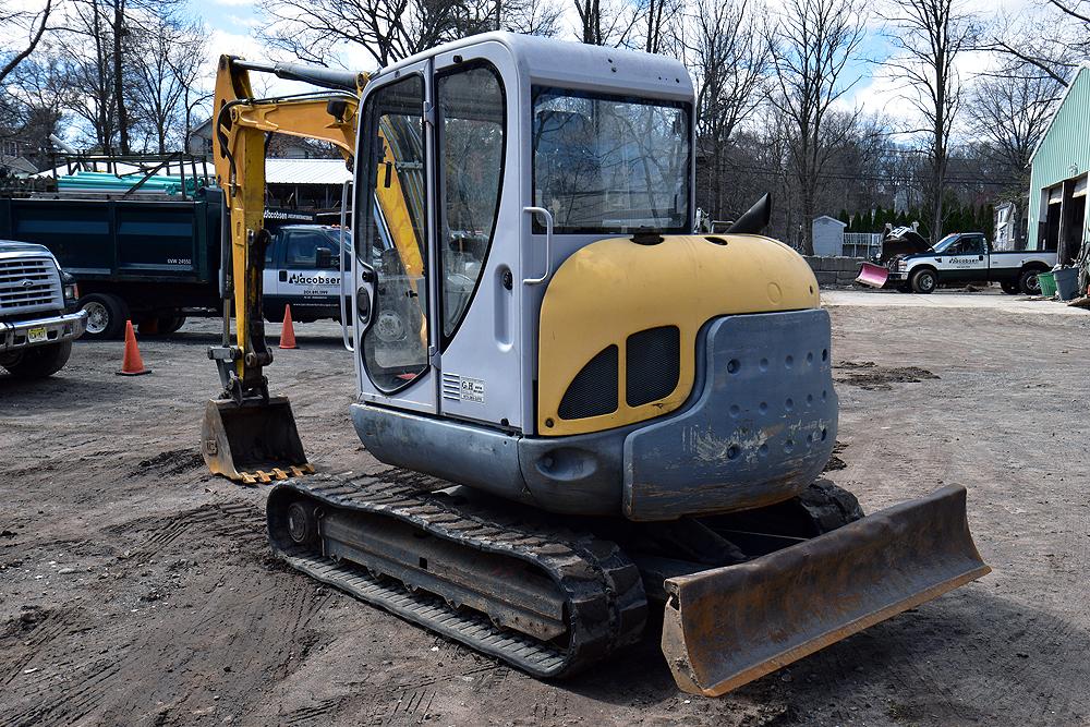 Mustang ME6003RD Mini Excavator