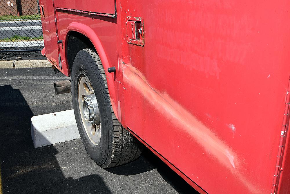 2007 Ford F-350 Crew Cab 4WD, Diesel Utility Truck