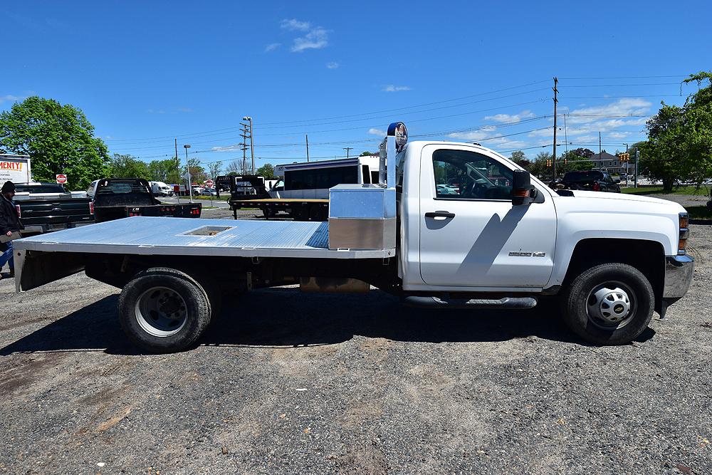 2018 Chevrolet 3500HD Silverado Flat Bed Truck