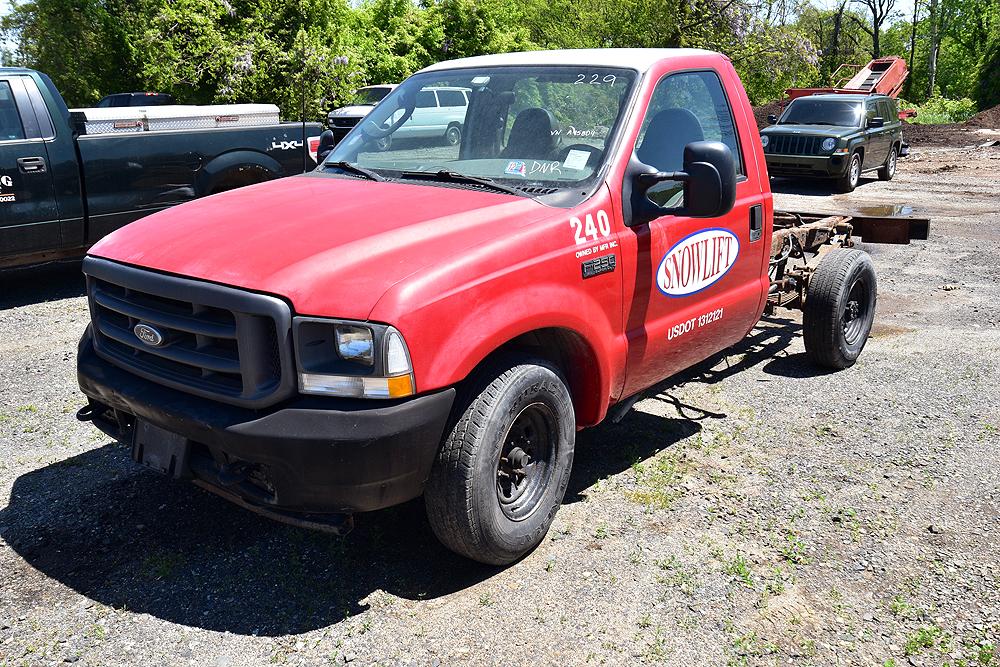 2003 Ford F-250 XL Super Duty (No Bed, In-Operable) NO TITLE