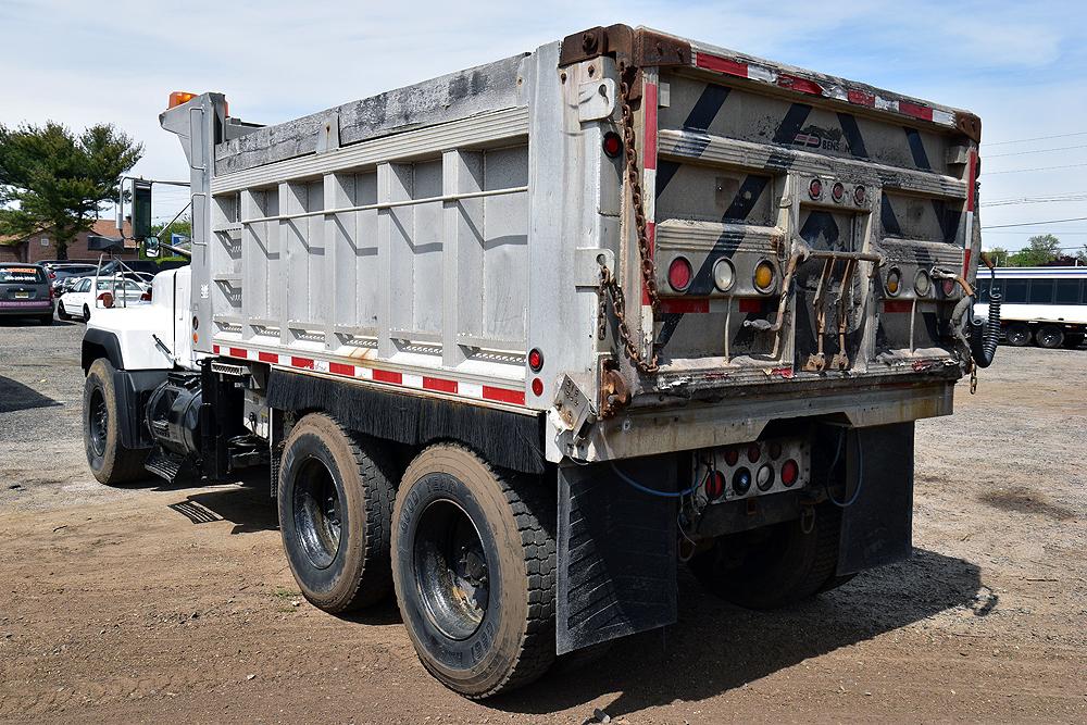 2003 Mack RD688S Dump Truck