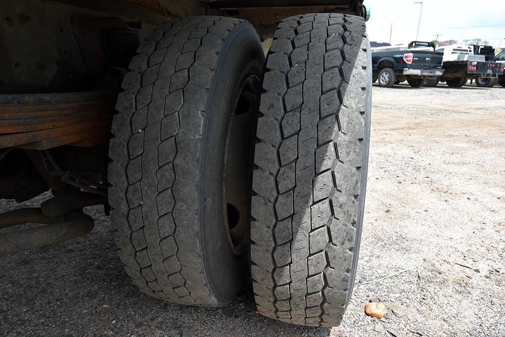 2006 Chevrolet C5 Box Truck