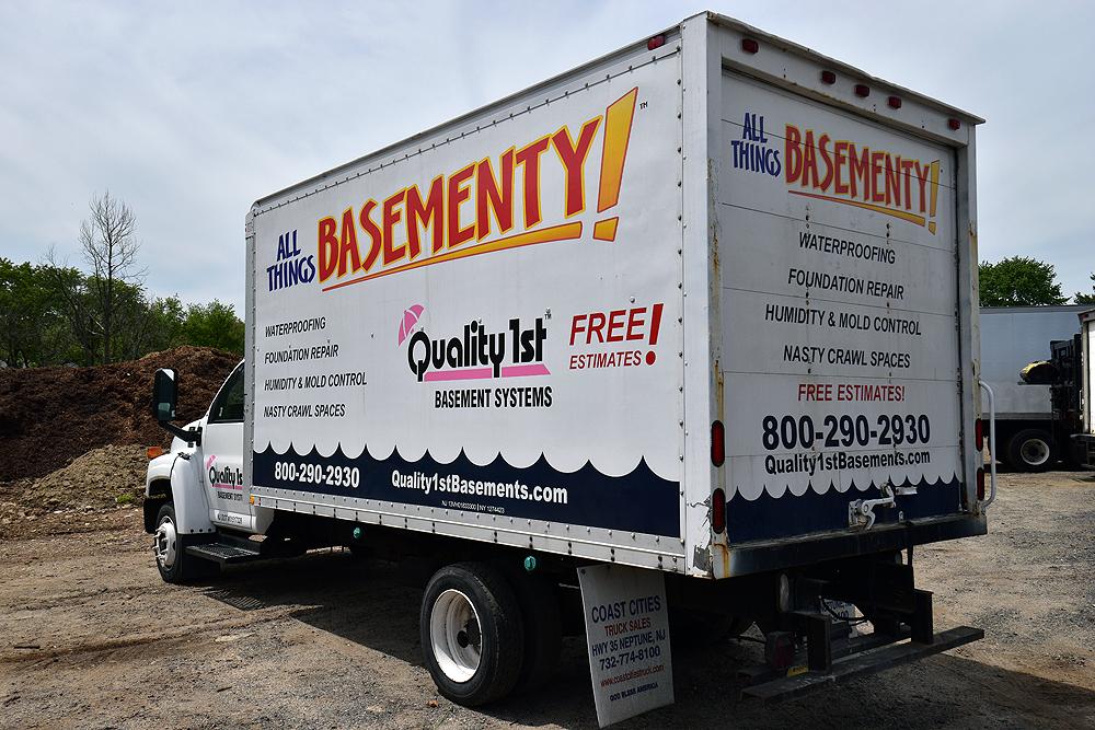 2006 Chevrolet C5 Box Truck