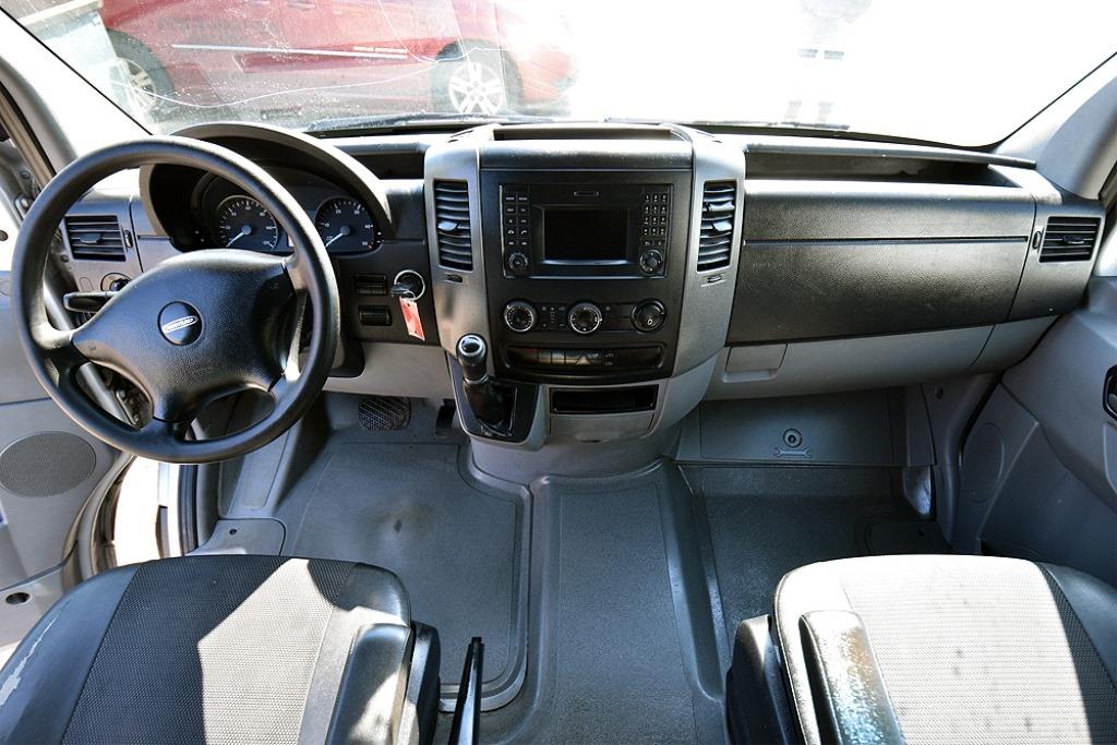 Freightliner 2500 Diesel Sprinter Van