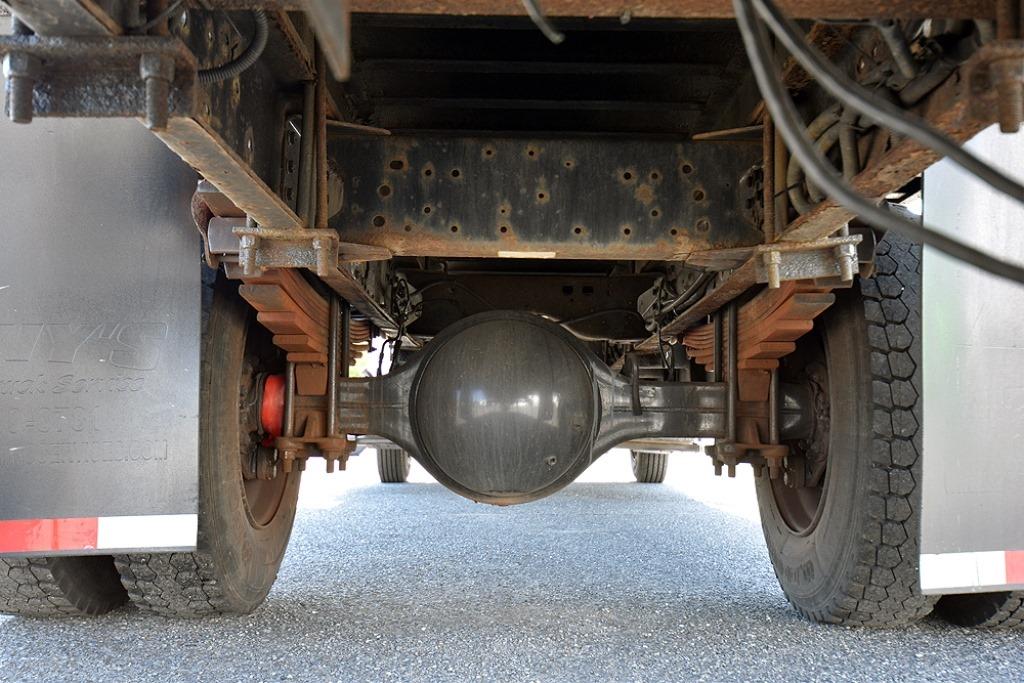 2006 Chevrolet C6500 Flatbed w/ Liftgate