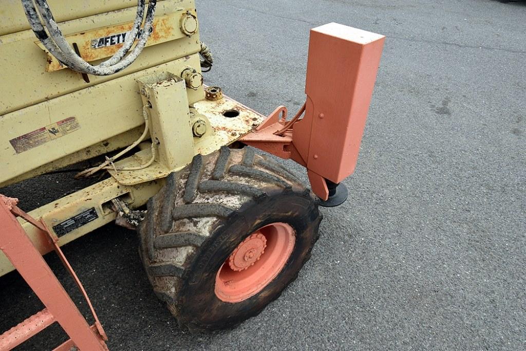 JLG Model 500-RTS, 55' 4WD Sizzor Lift