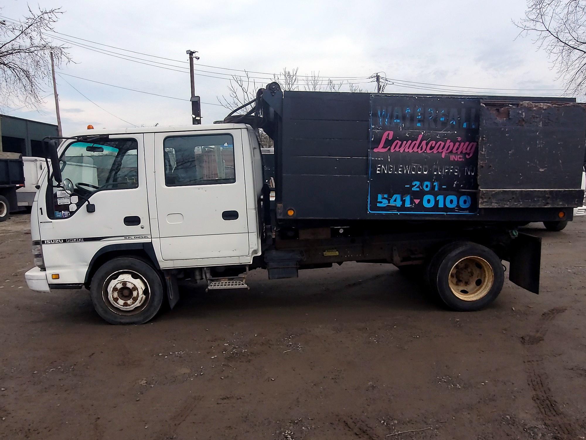 2006 Isuzu NQR Diesel Landscaper Dump