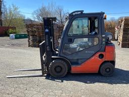 Toyota Model 8FGU20 LPG Forklift Truck