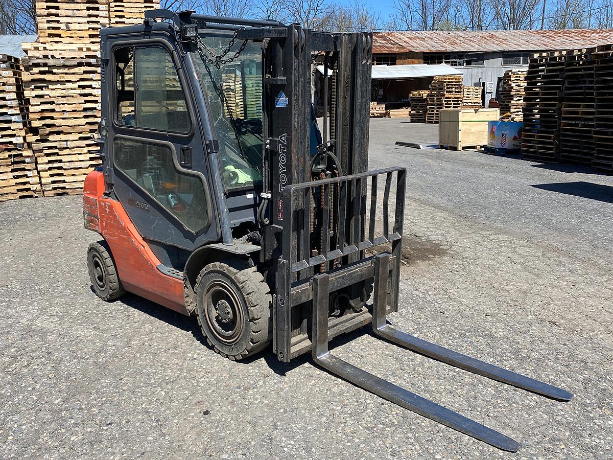 Toyota Model 8FGU20 LPG Forklift Truck