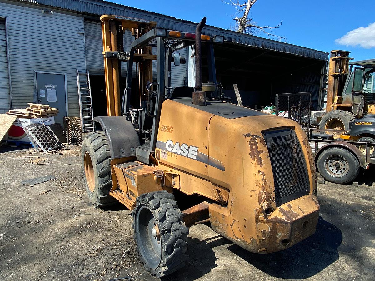 Case Model 588G Rough Terrain Forklift *