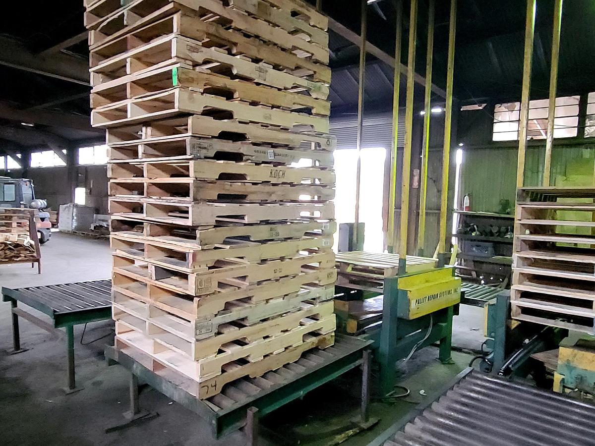 Pallet Repair Systems  Automatic Electric Pallet Stacker