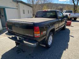 2005 Chevrolet Silverado LT 4 Door Pickup Truck