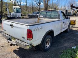 2001 Ford F-150 XL Regular Cab Pickup Truck