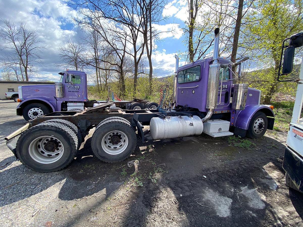 1996 Peterbilt Model 378 Tandem Axle Truck Tractor, (Unit # 30)