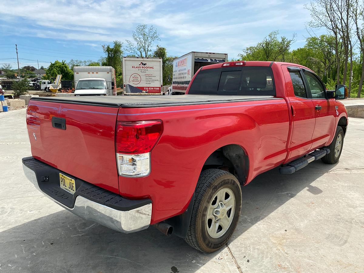 2010 Toyota Tundra Pickup Truck