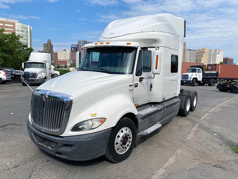 2014 International ProStar 122 6x4, Tandem Axle, Sleeper Cab