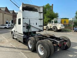 2014 International ProStar 122 6x4, Tandem Axle, Sleeper Cab