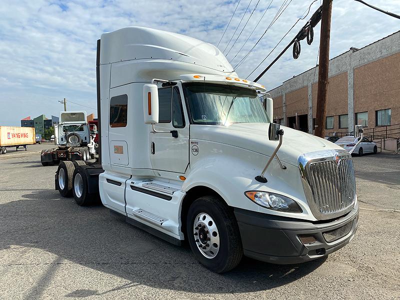 2014 International ProStar 122 6x4, Tandem Axle, Sleeper Cab