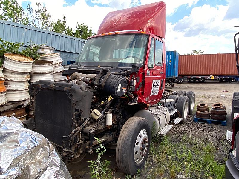 2011 International ProStar 113 6x4, Tandem Axle, Day Cab (Non-Op)