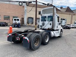 2013 Freightliner Cascadia 6x4, Tandem Axle, Day Cab