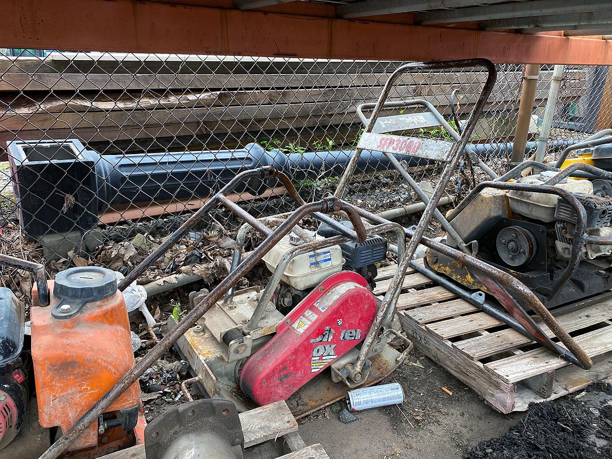 A Group of (4) Plate Compactors and (2) Jumping Jack Compactors (non-operational)