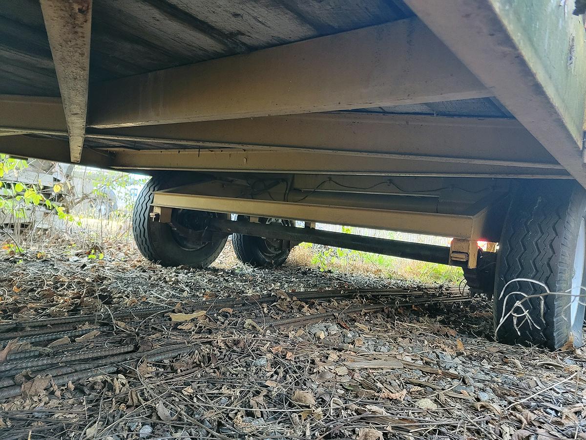 2005 Econoline Model BP0721TE 21' 7-Ton Flatbed Tilt Trailer