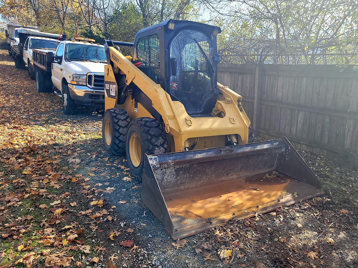 2013 CAT 262D Skid Steer Loader