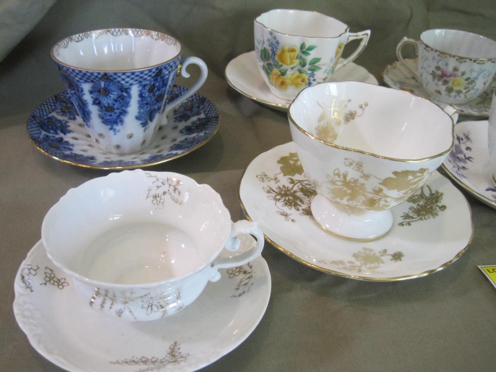 Cups/Saucers