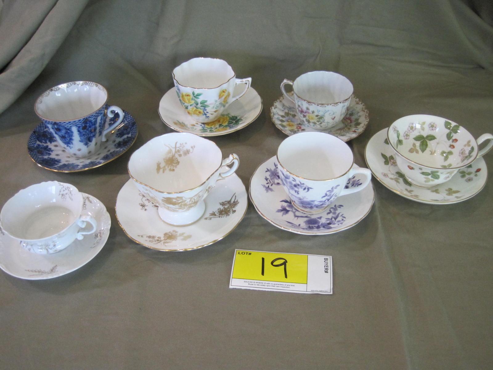 Cups/Saucers