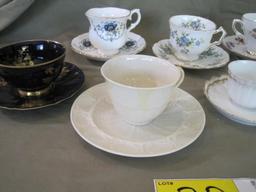 Cups/Saucers