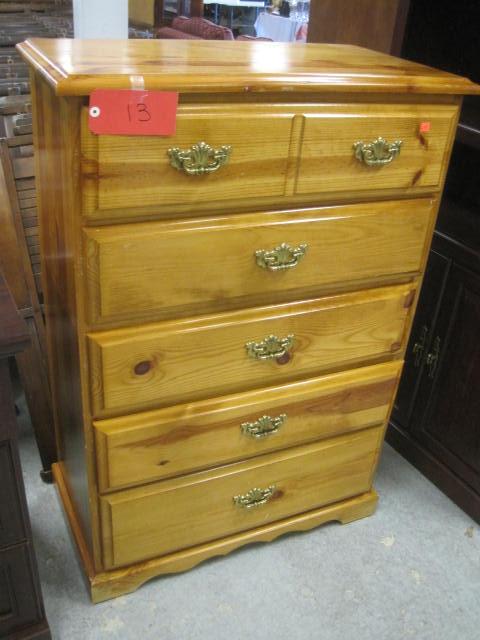 Pine Chest of Drawers