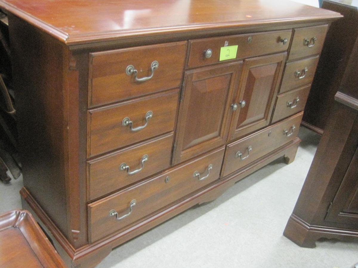 Broyhill Dresser